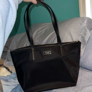 Black Kate Spade Tote w Zipper